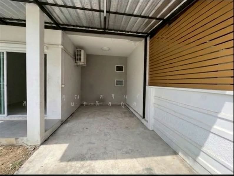 J Town Exclusive Rangsit - Klong 1, Pathum Thani, Rangsit-Nakhon Nayok Canal Road, Prachathipat, Thanyaburi, Pathum Thani, 4 Bedrooms, 115 sqm, Townhouse For Sale, by คุณ ศรินรัตน์ ศิรเกียรติสกุล (เป้ย), 500436134 - DDproperty.com