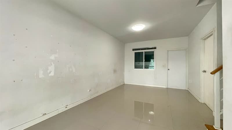 J Town Exclusive Rangsit - Klong 1 : เจ ทาวน์ เอ็กคลูซีฟ รังสิต - คลอง 1, ปทุมธานี, Rangsit-Nakhon Nayok Canal Road, ประชาธิปัตย์, ธัญบุรี, ปทุมธานี, 115 ตร.ม., ทาวน์เฮ้าส์ ขาย, โดย คุณ ศรินรัตน์ ศิรเกียรติสกุล (เป้ย), 500436134 - DDproperty.com
