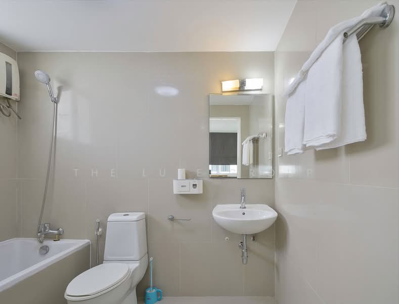 Townhouse in Sukhumvit 31, bangkok, Khlong Tan Nua, Watthana, Bangkok, 5 Bedrooms, 350 sqm, Townhouse For Rent, by The Luxe Group, 500436161 - DDproperty.com