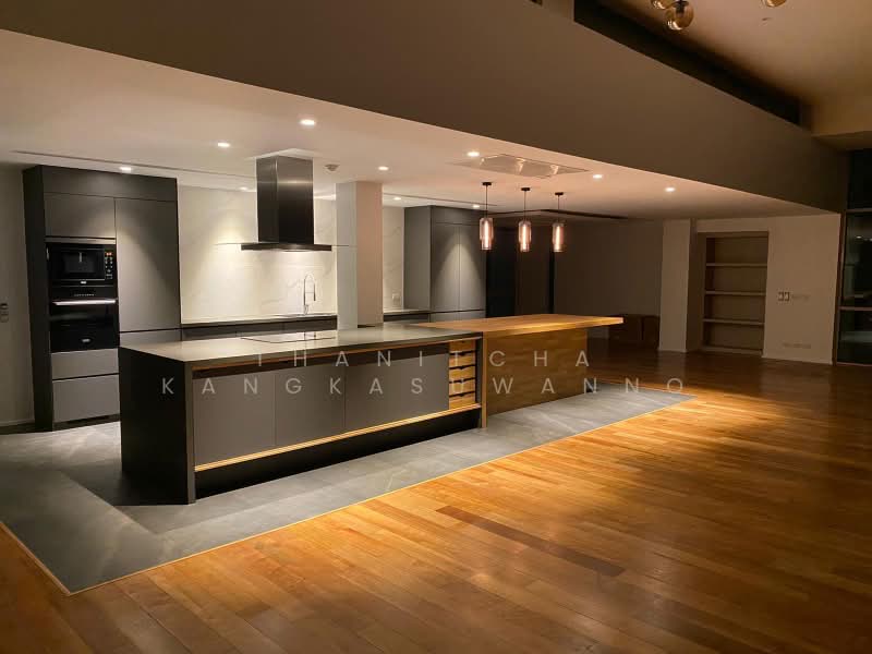 คอนโด ไฟคัส เลน ( Ficus Lane ) สุขุมวิท, Bangkok, Phra Kanong, Khlong Toei, Bangkok, 5 Bedrooms, 379 sqm, Villa For Rent, by Thanitcha Kangkasuwanno, 500436165 - DDproperty.com