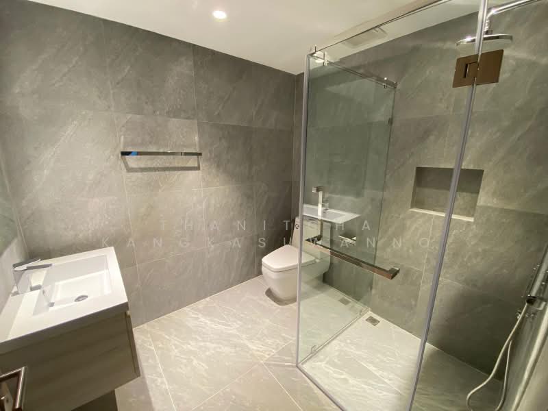 คอนโด ไฟคัส เลน ( Ficus Lane ) สุขุมวิท, Bangkok, Phra Kanong, Khlong Toei, Bangkok, 5 Bedrooms, 379 sqm, Villa For Rent, by Thanitcha Kangkasuwanno, 500436165 - DDproperty.com
