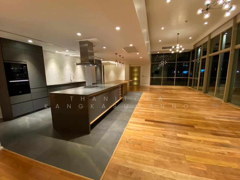 คอนโด ไฟคัส เลน ( Ficus Lane ) สุขุมวิท, Bangkok, Phra Kanong, Khlong Toei, Bangkok, 5 Bedrooms, 379 sqm, Villa For Rent, by Thanitcha Kangkasuwanno, 500436165 - DDproperty.com
