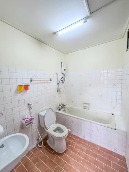2-story Townhouse Pracharat Bamphen 20, Huai Khwang-Ratchada area, Bangkok, Samsen Nok, Huai Khwang, Bangkok, 4 Bedrooms, 120 sqm, Townhouse For Rent, by NR agent, 500436198 - DDproperty.com
