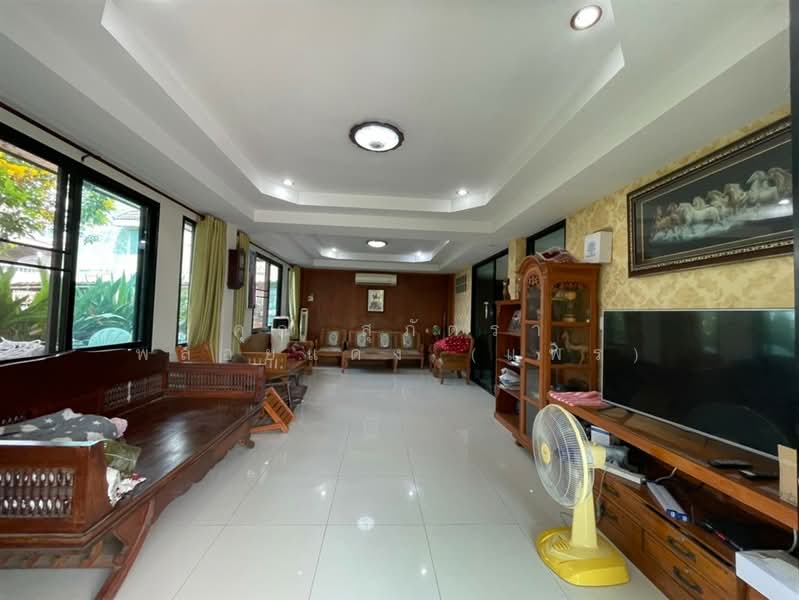 บ้านเดี่ยว 2 ชั้น 103 ตร.ว. ใกล้สถานีรถไฟฟ้าBTS กม.4 ซอยรามอินทรา8 แยก 24, Bangkok, ถนนรามอินทรา, Anusaowari, Bang Khen, Bangkok, 4 Bedrooms, 300 sqm, Single Detached House For Sale, by คุณ สุภัตรา พลอยแดง (แพร), 500436204 - DDproperty.com