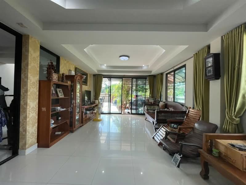 บ้านเดี่ยว 2 ชั้น 103 ตร.ว. ใกล้สถานีรถไฟฟ้าBTS กม.4 ซอยรามอินทรา8 แยก 24, Bangkok, ถนนรามอินทรา, Anusaowari, Bang Khen, Bangkok, 4 Bedrooms, 300 sqm, Single Detached House For Sale, by คุณ สุภัตรา พลอยแดง (แพร), 500436204 - DDproperty.com