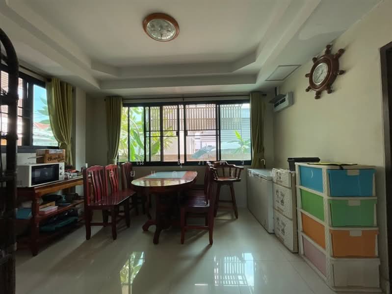 บ้านเดี่ยว 2 ชั้น 103 ตร.ว. ใกล้สถานีรถไฟฟ้าBTS กม.4 ซอยรามอินทรา8 แยก 24, Bangkok, ถนนรามอินทรา, Anusaowari, Bang Khen, Bangkok, 4 Bedrooms, 300 sqm, Single Detached House For Sale, by คุณ สุภัตรา พลอยแดง (แพร), 500436204 - DDproperty.com