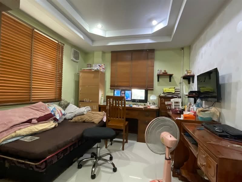 บ้านเดี่ยว 2 ชั้น 103 ตร.ว. ใกล้สถานีรถไฟฟ้าBTS กม.4 ซอยรามอินทรา8 แยก 24, Bangkok, ถนนรามอินทรา, Anusaowari, Bang Khen, Bangkok, 4 Bedrooms, 300 sqm, Single Detached House For Sale, by คุณ สุภัตรา พลอยแดง (แพร), 500436204 - DDproperty.com