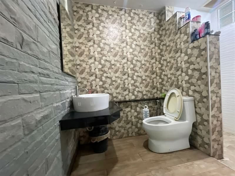 บ้านเดี่ยว 2 ชั้น 103 ตร.ว. ใกล้สถานีรถไฟฟ้าBTS กม.4 ซอยรามอินทรา8 แยก 24, กรุงเทพ, ถนนรามอินทรา, อนุสาวรีย์, บางเขน, กรุงเทพ, 300 ตร.ม., บ้านเดี่ยว ขาย, โดย คุณ สุภัตรา พลอยแดง (แพร), 500436204 - DDproperty.com