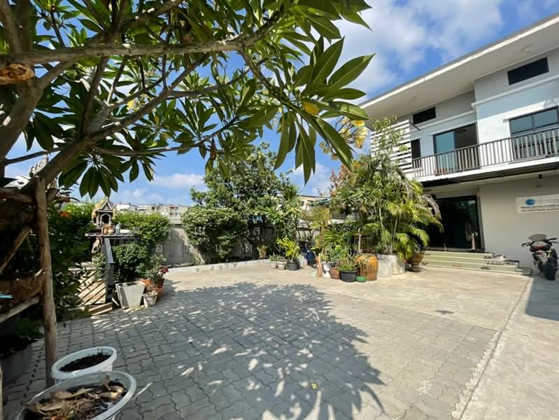 บ้านเดี่ยว 2 ชั้น 103 ตร.ว. ใกล้สถานีรถไฟฟ้าBTS กม.4 ซอยรามอินทรา8 แยก 24, กรุงเทพ, ถนนรามอินทรา, อนุสาวรีย์, บางเขน, กรุงเทพ, 300 ตร.ม., บ้านเดี่ยว ขาย, โดย คุณ สุภัตรา พลอยแดง (แพร), 500436204 - DDproperty.com
