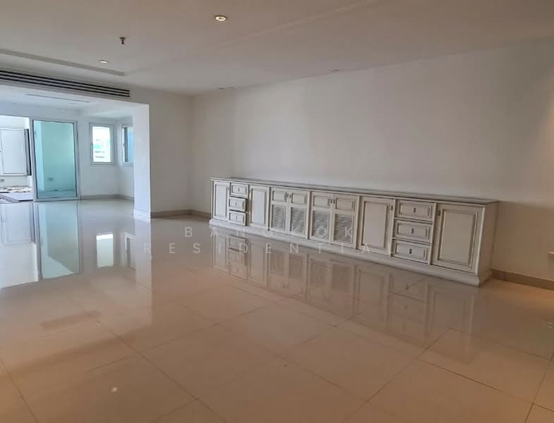 Crystal Garden Condominium : คริสตัล การ์เด้น, กรุงเทพ, 217 ถนนสุขุมวิท ซอย 4, คลองเตย, กรุงเทพ, 300 ตร.ม., คอนโด ขาย, โดย Bangkok Residential, 500436214 - DDproperty.com