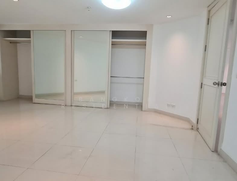 Crystal Garden, Bangkok, 217 Sukhumvit 4 Alley, Khlong Toei, Bangkok, 3 Bedrooms, 300 sqm, Condo For Sale, by Bangkok Residential, 500436214 - DDproperty.com