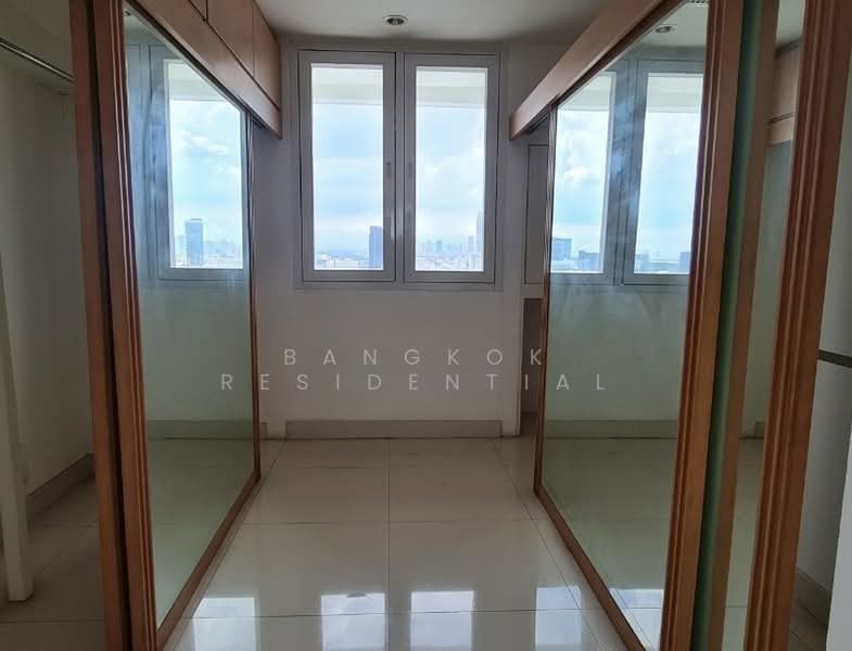 Crystal Garden, Bangkok, 217 Sukhumvit 4 Alley, Khlong Toei, Bangkok, 3 Bedrooms, 300 sqm, Condo For Sale, by Bangkok Residential, 500436214 - DDproperty.com
