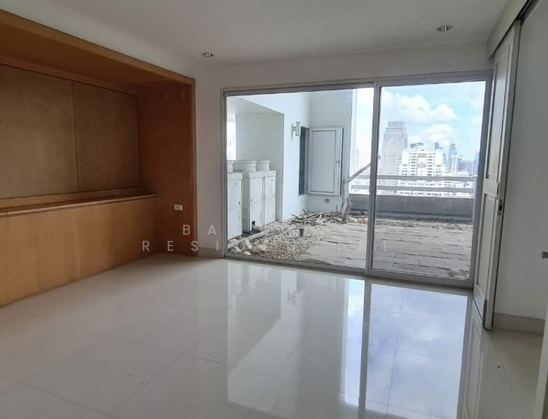Crystal Garden, Bangkok, 217 Sukhumvit 4 Alley, Khlong Toei, Bangkok, 3 Bedrooms, 300 sqm, Condo For Sale, by Bangkok Residential, 500436214 - DDproperty.com
