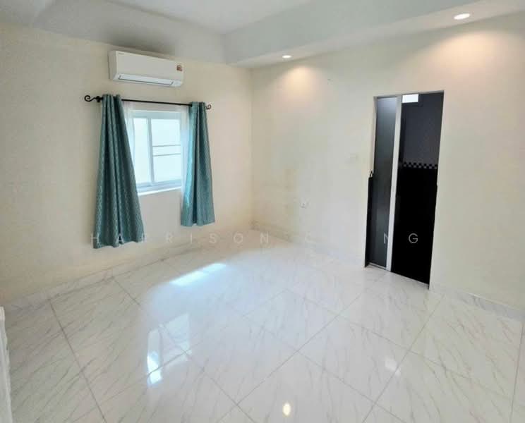 undefined, Chon Buri (Pattaya), Poong, Bang Lamung (Pattaya), Chon Buri (Pattaya), 3 Bedrooms, 300 sqm, Single Detached House For Sale, by Harrison Chong, 500436229 - DDproperty.com