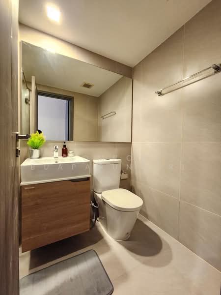 Maestro 02 Ruamrudee, Bangkok, 5-2 Ploenchit Road, Lumphini, Pathum Wan, Bangkok, 3 Bedrooms, 81 sqm, Condo For Rent, by Sompob Buaparungsri, 500436322 - DDproperty.com