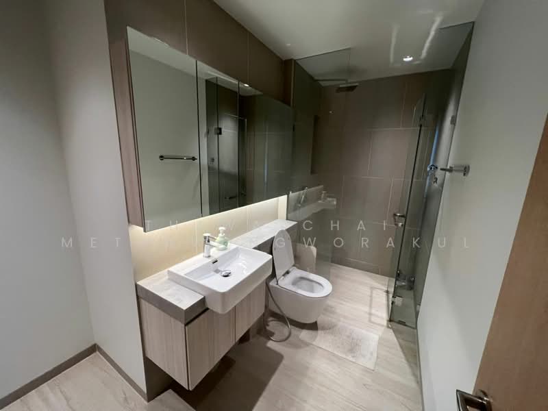 The Lofts Silom, Bangkok, Pramuan Road, Silom, Bang Rak, Bangkok, 1 Bedroom, 46 sqm, Condo For Sale, by Thawatchai Methawongworakul, 500436399 - DDproperty.com