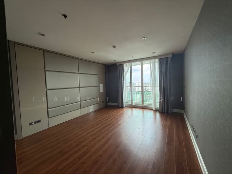 Eight Thonglor Residence, Bangkok, Eight Thonglor Building 88/36, Khlong Tan Nua, Watthana, Bangkok, 3 Bedrooms, 233 sqm, Condo For Sale, by Thanakit Pongpit, 500436421 - DDproperty.com