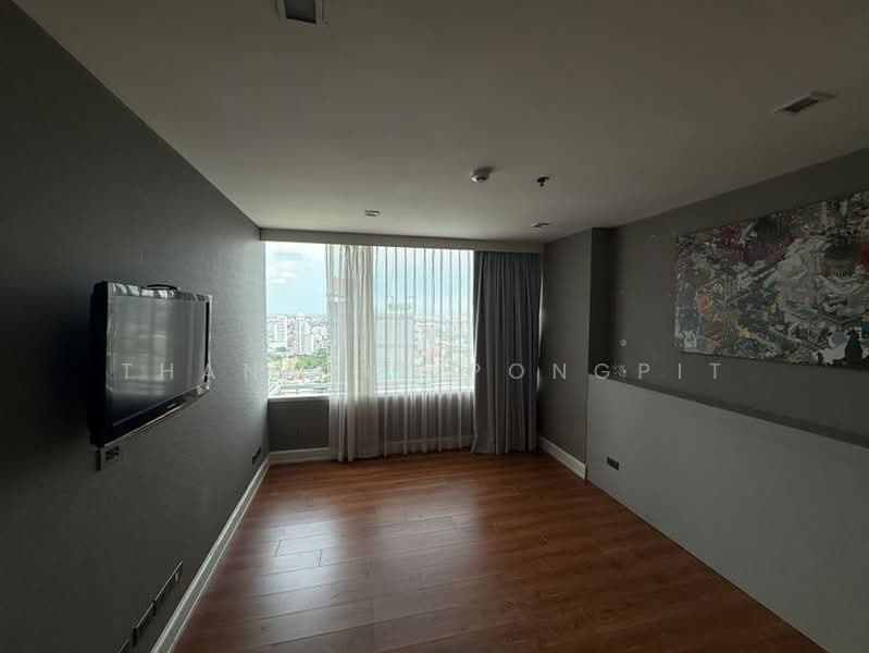 Eight Thonglor Residence, Bangkok, Eight Thonglor Building 88/36, Khlong Tan Nua, Watthana, Bangkok, 3 Bedrooms, 233 sqm, Condo For Sale, by Thanakit Pongpit, 500436421 - DDproperty.com