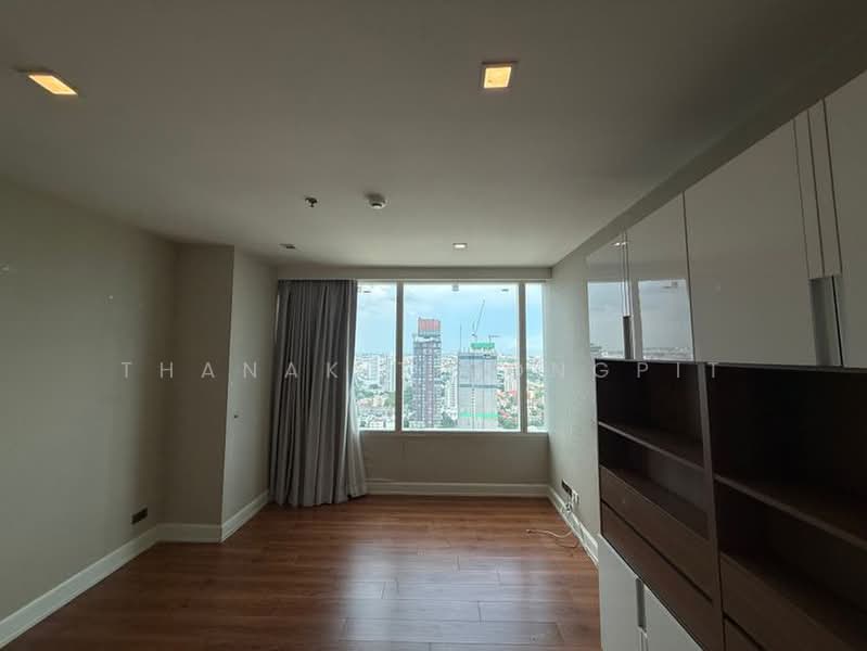 Eight Thonglor Residence, Bangkok, Eight Thonglor Building 88/36, Khlong Tan Nua, Watthana, Bangkok, 3 Bedrooms, 233 sqm, Condo For Sale, by Thanakit Pongpit, 500436421 - DDproperty.com