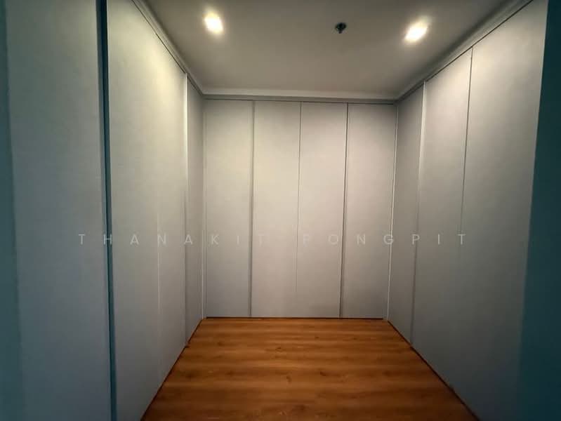 Eight Thonglor Residence, Bangkok, Eight Thonglor Building 88/36, Khlong Tan Nua, Watthana, Bangkok, 3 Bedrooms, 233 sqm, Condo For Sale, by Thanakit Pongpit, 500436421 - DDproperty.com