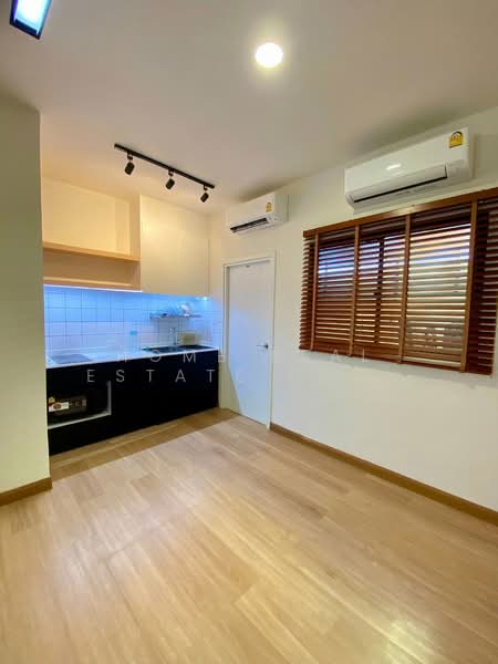 Altitude Kraf Bangna, Samut Prakan, 159 Moo 12, Liap Klong Luang Phaeng Road, Bang Kaeo, Bang Plee, Samut Prakan, 2 Bedrooms, 84 sqm, Townhouse For Sale, by HOME Real Estate Service, 500436424 - DDproperty.com