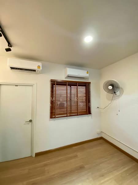 Altitude Kraf Bangna, Samut Prakan, 159 Moo 12, Liap Klong Luang Phaeng Road, Bang Kaeo, Bang Plee, Samut Prakan, 2 Bedrooms, 84 sqm, Townhouse For Sale, by HOME Real Estate Service, 500436424 - DDproperty.com