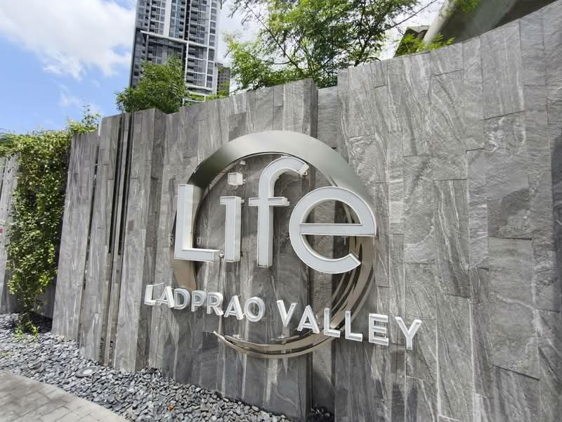 Life Ladprao Valley, Bangkok, Phaholyothin Road, Jom Phon, Chatuchak, Bangkok, 1 Bedroom, 35 sqm, Condo For Sale, by จิตติมา TT, 500436469 - DDproperty.com