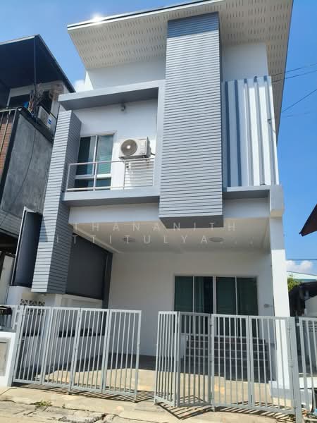 2-BR House, Bangkok, Sanam Bin, Don Mueang, Bangkok, 2 Bedrooms, 120 sqm, Single Detached House For Sale, by Thananith Ittitulyapong, 500436495 - DDproperty.com