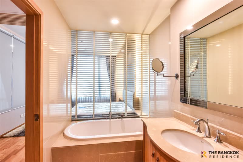 The Empire Place, Bangkok, 88 Narathiwatratchanakharin Road, Thung Maha Mek, Sathon, Bangkok, 2 Bedrooms, 107 sqm, Condo For Rent, by Nicha Peerakittikul, 500436558 - DDproperty.com