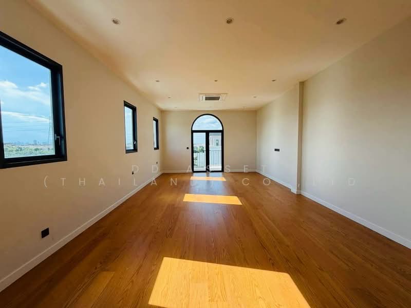 CINQ ROYAL The Eighteen Bangna KM.7, Samut Prakan, Bang Kaeo, Bang Plee, Samut Prakan, 5 Bedrooms, 748 sqm, Single Detached House For Sale, by DD Asset (Thailand) Co.,Ltd, 500436634 - DDproperty.com