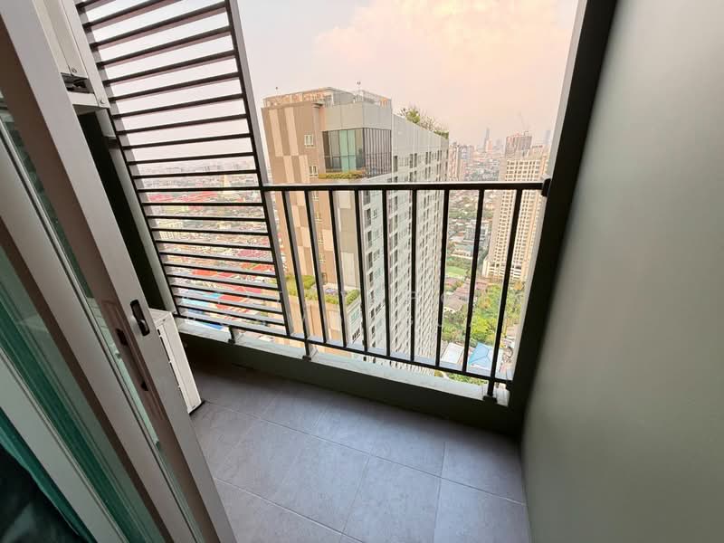 Elio Sathorn-Wutthakat, Bangkok, Kanlapaphruek Road, Bangko, Chom Thong, Bangkok, 2 Bedrooms, 35 sqm, Condo For Rent, by Atitayaporn Robwongjan, 500436686 - DDproperty.com