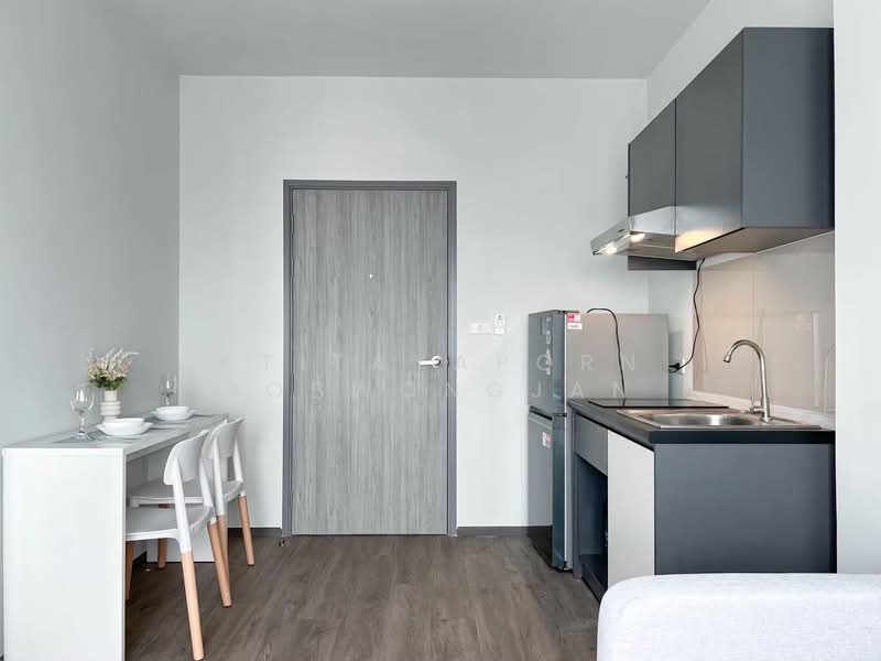 Rich Point @ BTS Wutthakat, Bangkok, Wutthakat Road, Talat Plu, Thon Buri, Bangkok, 1 Bedroom, 30 sqm, Condo For Rent, by Atitayaporn Robwongjan, 500436729 - DDproperty.com