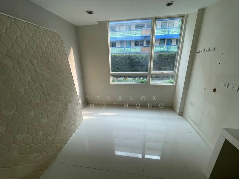 Elements Srinakarin, Bangkok, 43-1 Soi Supaphong 3, Intersection 4, Srinakarin Road, Nong Bon, Prawet, Bangkok, 2 Bedrooms, 55 sqm, Condo For Sale, by Ketkanok Sungthong, 500436738 - DDproperty.com