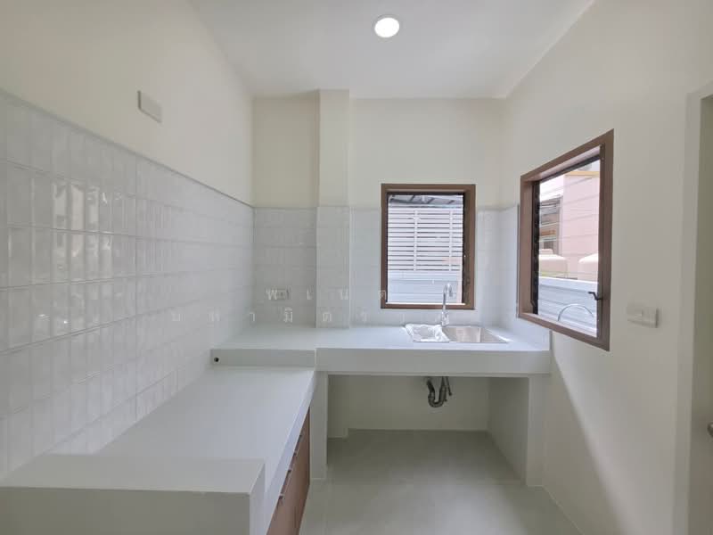 Burasiri Ratchaphruek-Chaengwattana, Nonthaburi, Soi Bang Phlap 5, Ratchaphruek Road, Bang Phlap, Pak Kret, Nonthaburi, 3 Bedrooms, 160 sqm, Single Detached House For Sale, by พเนตร มหามิตรานนท์, 500436769 - DDproperty.com
