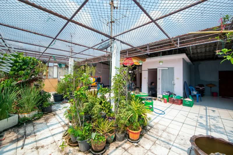 3 คูหา 4 ชั้นครึ่ง เนื้อที่ 60 ตรว, กรุงเทพ, บางอ้อ, บางพลัด, กรุงเทพ, 600 ตร.ม., ตึกแถว-อาคารพาณิชย์ ขาย, โดย Pimlada Lertritrungmanee, 500436811 - DDproperty.com