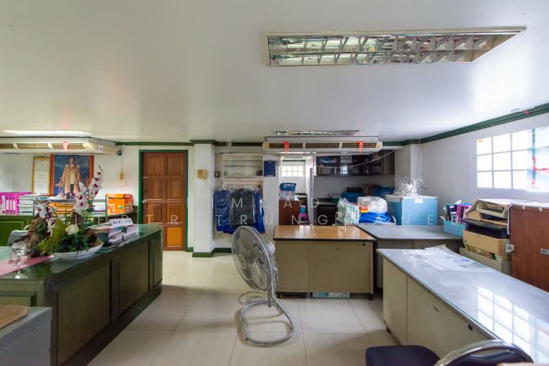 3 คูหา 4 ชั้นครึ่ง เนื้อที่ 60 ตรว, Bangkok, Bang O, Bang Phlat, Bangkok, , 600 sqm, Shophouse For Sale, by Pimlada Lertritrungmanee, 500436811 - DDproperty.com