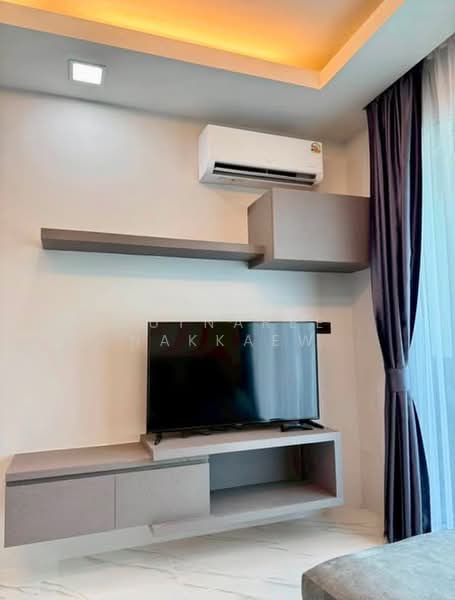 Thru Thonglor, Bangkok, Petchaburi Road, Bang Kapi, Huai Khwang, Bangkok, 1 Bedroom, 37 sqm, Condo For Rent, by Nutnaree Nakkaew, 500436857 - DDproperty.com