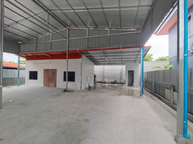 Warehouse for rent in Bangkok Kreetha, Rom Klao area, fenced property, suitable for car repair shop, Bangkok, Thap Chang, Saphan Sung, Bangkok, , 400 sqm, Warehouse/Factory For Rent, by Tida phanthonglarptawee, 500436891 - DDproperty.com