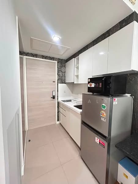 Condolette Light Convent, Bangkok, Soi Pipat 2 Silom Road, Silom, Bang Rak, Bangkok, 1 Bedroom, 33 sqm, Condo For Rent, by Najawa Salae, 500436935 - DDproperty.com