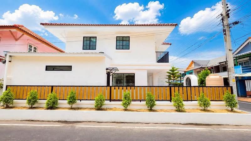 บ้านหลังมุม 4 ห้องนอน หมู่บ้านพฤกษา 3 ถนนวัดลาดปลาดุก บางบัวทอง รีโนเวทใหม่ทั้งหลัง, Nonthaburi, วัดลาดปลาดุก, Bang Bua Thong, Nonthaburi, 4 Bedrooms, 120 sqm, Townhouse For Sale, by บุษบากร (เจี๊ยบ), 500436940 - DDproperty.com