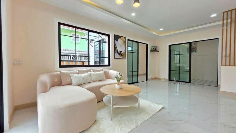 บ้านหลังมุม 4 ห้องนอน หมู่บ้านพฤกษา 3 ถนนวัดลาดปลาดุก บางบัวทอง รีโนเวทใหม่ทั้งหลัง, นนทบุรี, วัดลาดปลาดุก, บางบัวทอง, นนทบุรี, 120 ตร.ม., ทาวน์เฮ้าส์ ขาย, โดย บุษบากร (เจี๊ยบ), 500436940 - DDproperty.com