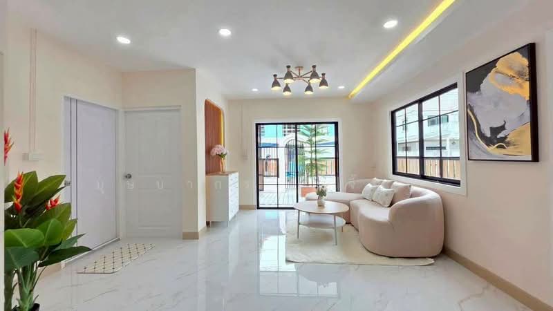 บ้านหลังมุม 4 ห้องนอน หมู่บ้านพฤกษา 3 ถนนวัดลาดปลาดุก บางบัวทอง รีโนเวทใหม่ทั้งหลัง, นนทบุรี, วัดลาดปลาดุก, บางบัวทอง, นนทบุรี, 120 ตร.ม., ทาวน์เฮ้าส์ ขาย, โดย บุษบากร (เจี๊ยบ), 500436940 - DDproperty.com