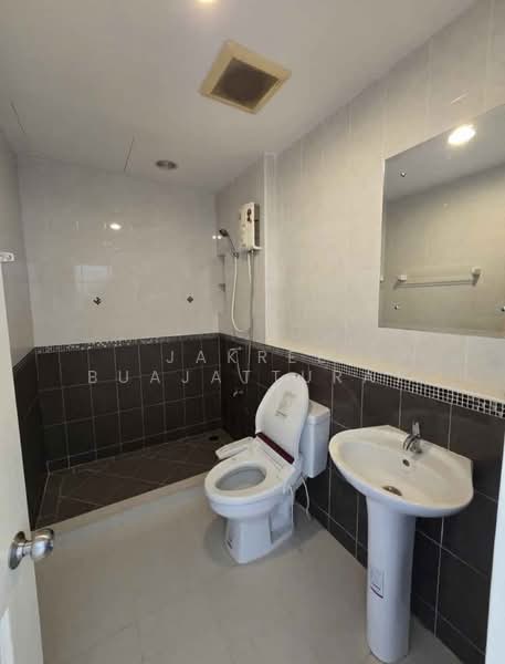 Baan Klang Muang S-Sense Srinakarin, Bangkok, Srinakarin Road, Nong Bon, Prawet, Bangkok, 3 Bedrooms, 167 sqm, Townhouse For Rent, by Jakree Buajatturat, 500436950 - DDproperty.com