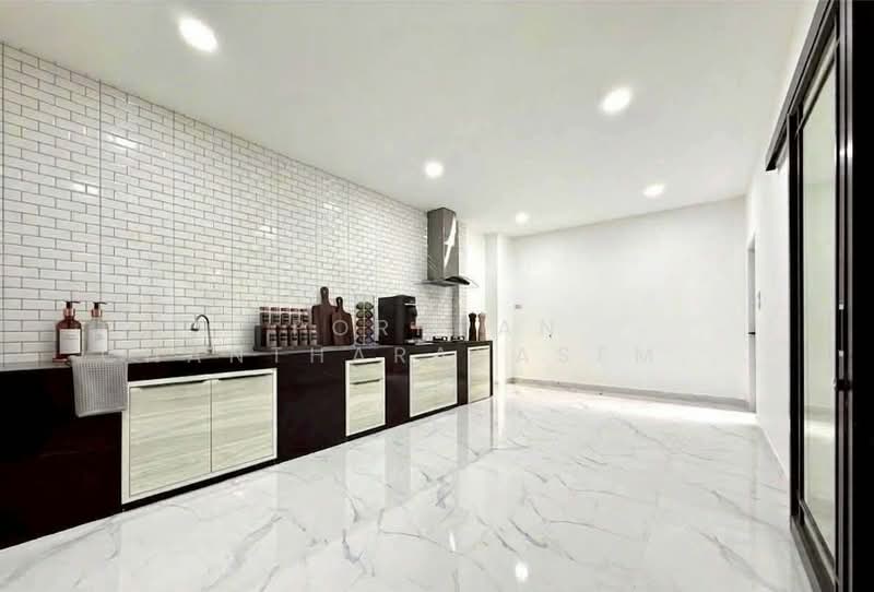 undefined, Bangkok, Bang Kae Nua, Bang Khae, Bangkok, 4 Bedrooms, 250 sqm, Single Detached House For Sale, by Pornpan Chantharakasemchai, 500436993 - DDproperty.com