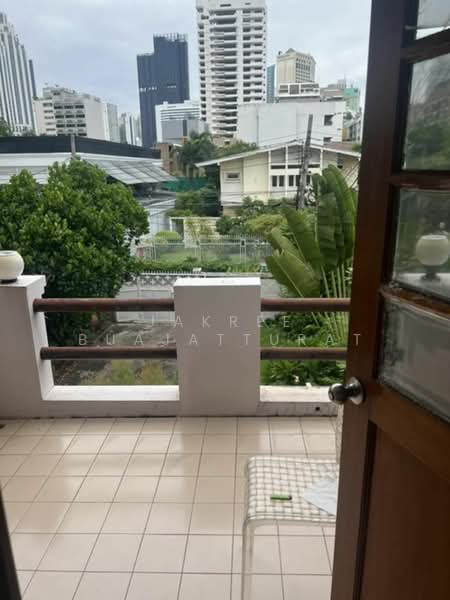 3-BR House, Bangkok, Khlong Toei, Bangkok, 3 Bedrooms, 360 sqm, Single Detached House For Rent, by Jakree Buajatturat, 500437005 - DDproperty.com