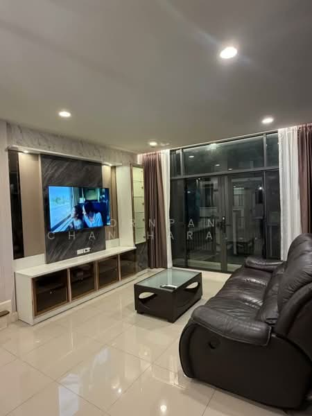 Setthasiri Pattanakarn, Bangkok, Phatthanakan-Onnut Road (New Cut), Prawet, Bangkok, 4 Bedrooms, 220 sqm, Single Detached House For Rent, by Pornpan Chantharakasemchai, 500437028 - DDproperty.com