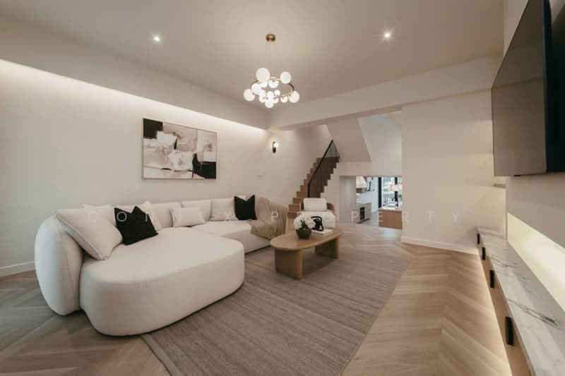 Regent 71 Place, Bangkok, Phra Kanong Nua, Watthana, Bangkok, 5 Bedrooms, 350 sqm, Townhouse For Rent, by Connex Property, 500437063 - DDproperty.com