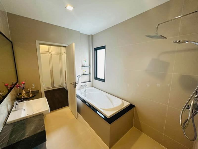 Bangkok Boulevard Ramintra-Watcharapol, Bangkok, Chatuchot Road, O-Ngoen, Sai Mai, Bangkok, 3 Bedrooms, 250 sqm, Single Detached House For Rent, by นัฐพงค์ มณีอัครเนตร, 500437071 - DDproperty.com