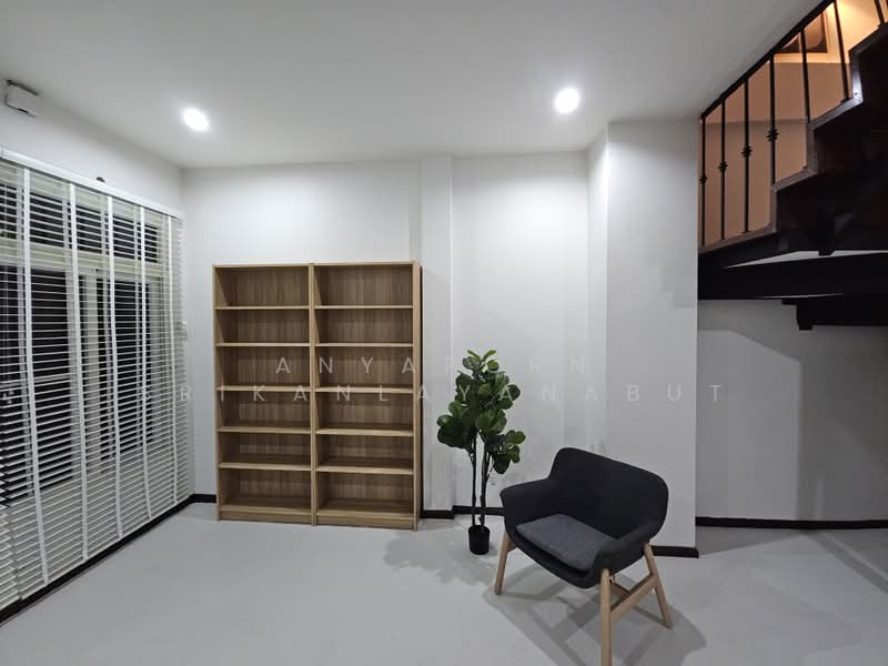 เกตุนุติ เชอมิเน่, กรุงเทพ, คลองจั่น, บางกะปิ, กรุงเทพ, 150 ตร.ม., Townhouse ให้เช่า, โดย Anyaporn Srikanlayanabut, 500437101 - DDproperty.com