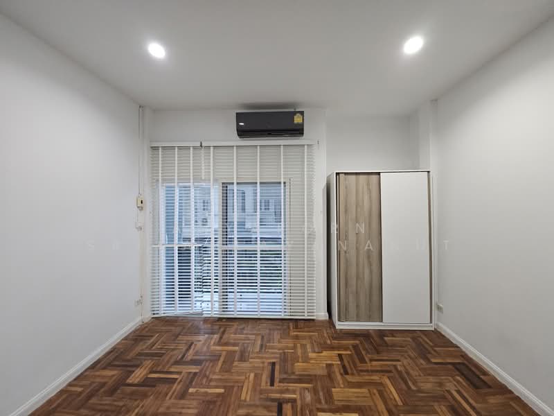 เกตุนุติ เชอมิเน่, กรุงเทพ, คลองจั่น, บางกะปิ, กรุงเทพ, 150 ตร.ม., Townhouse ให้เช่า, โดย Anyaporn Srikanlayanabut, 500437101 - DDproperty.com